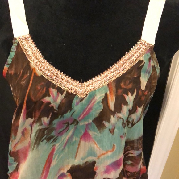 Daytrip Ruffled Crop Top - Picture 2 of 5